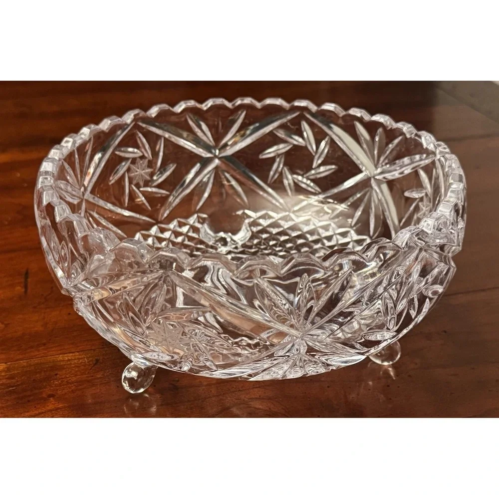 Pinwheel Star Cut 3 Toed 9" Pedastal Bowl by American Cut Hand Blown - Picture 2 of 7